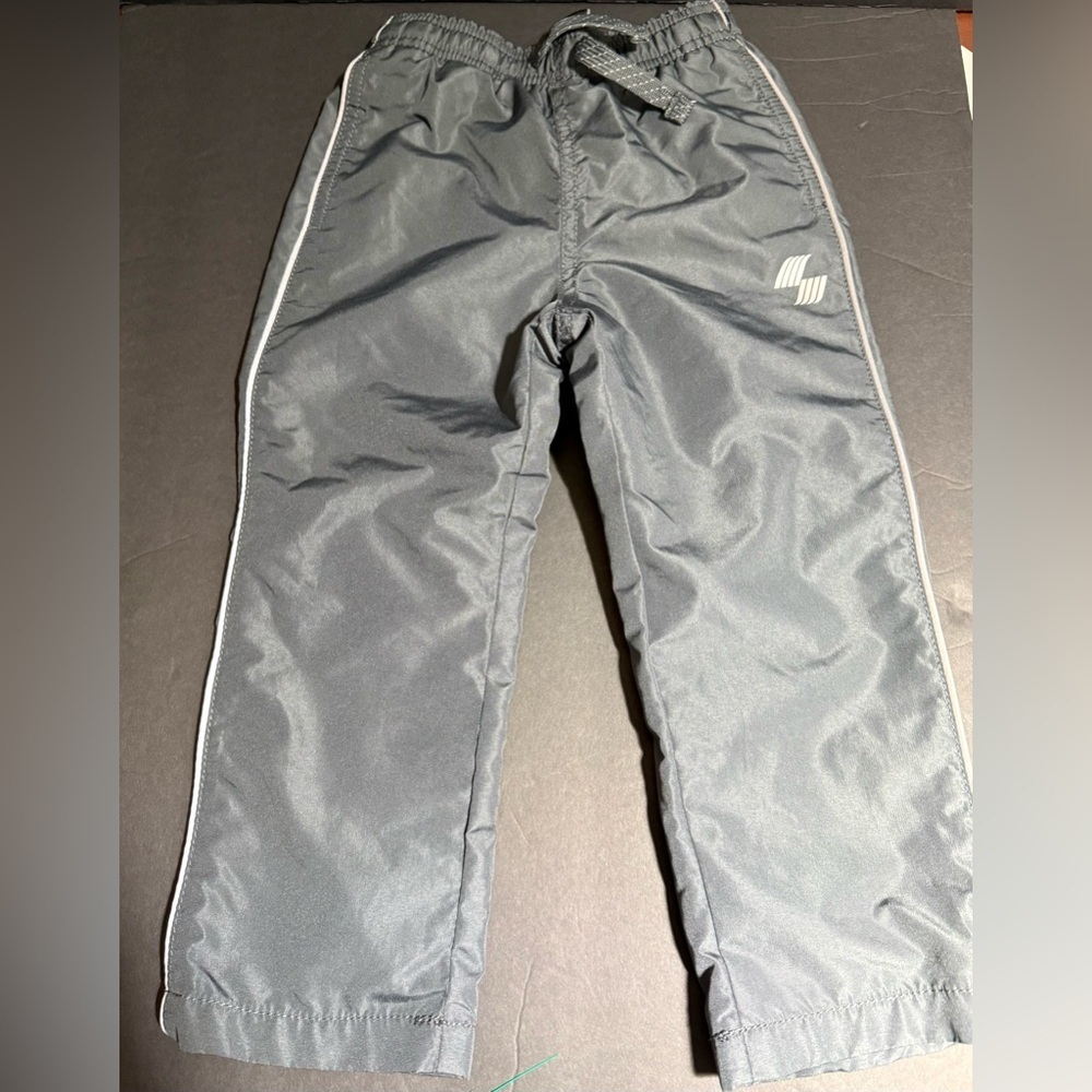 Place (The Children’s Place) Kids 3-Pack Active Pants - Navy, Gray & Black NWOT - Picture 2 of 9